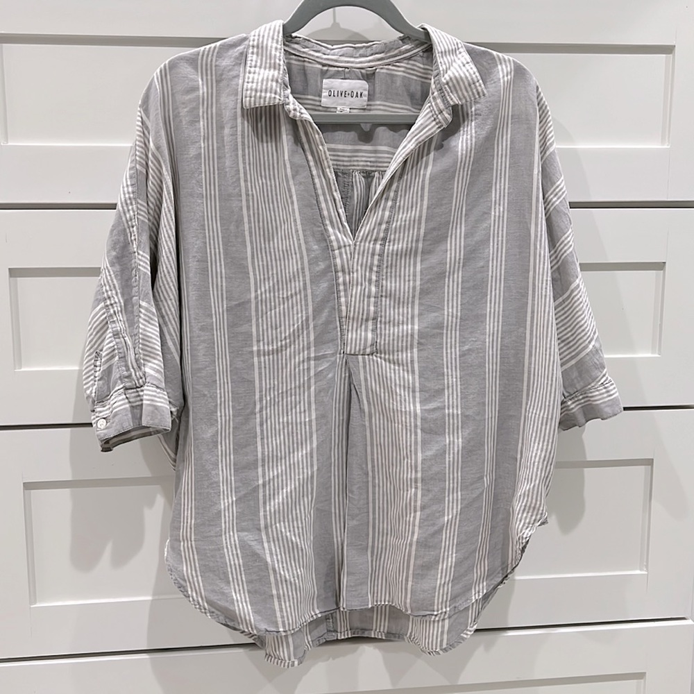 Olive & Oak Striped Shirt. Size Medium.